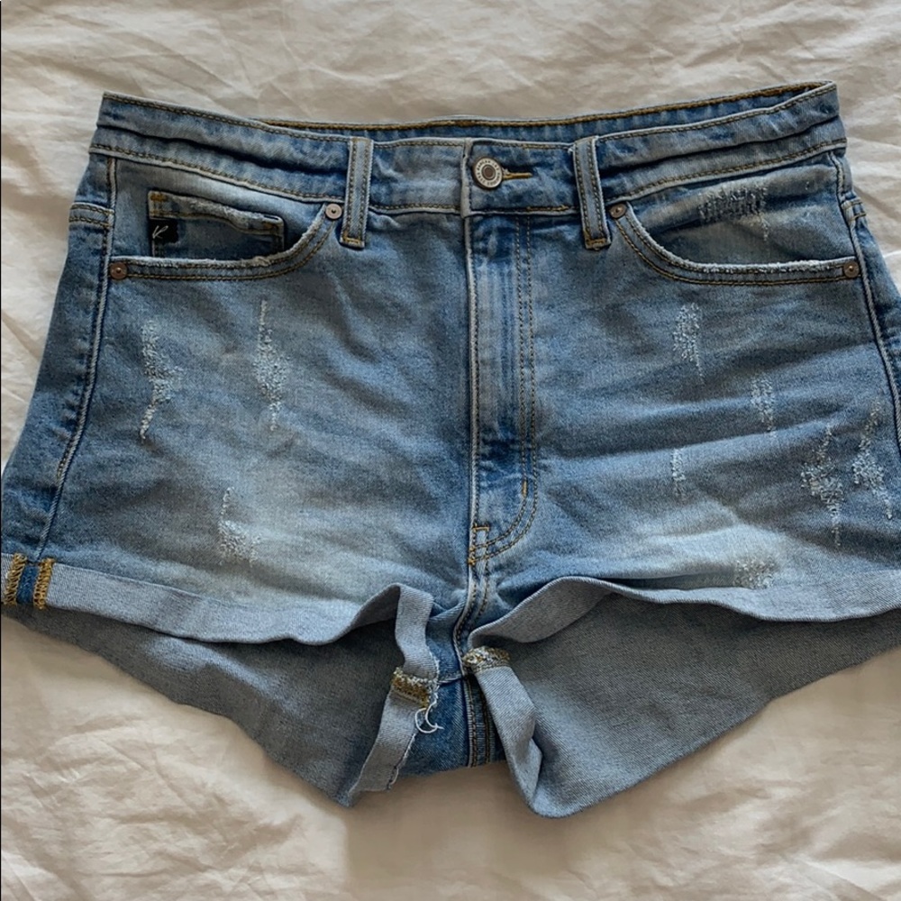 med wash denim jean shorts